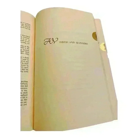 Amy Vanderbilt's Complete Book of Etiquette 1954 Hardcover Vintage - Picture 7 of 9